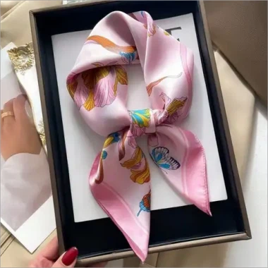 Пеперуден сатенен шал